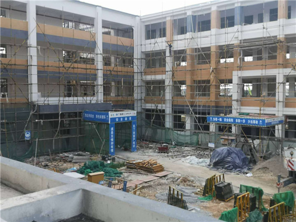 田东县中学304不锈钢管护栏新装项目圆满成功