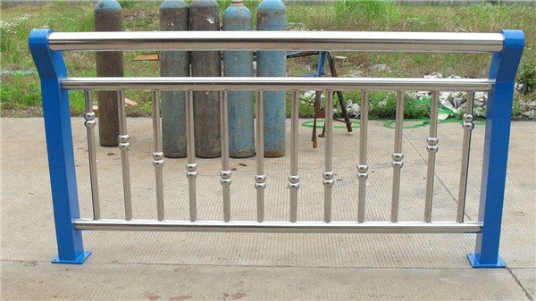 不锈钢异形管护栏